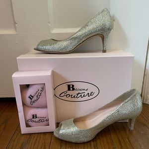 Browns Couture Gold Glittered Open Toed Heels